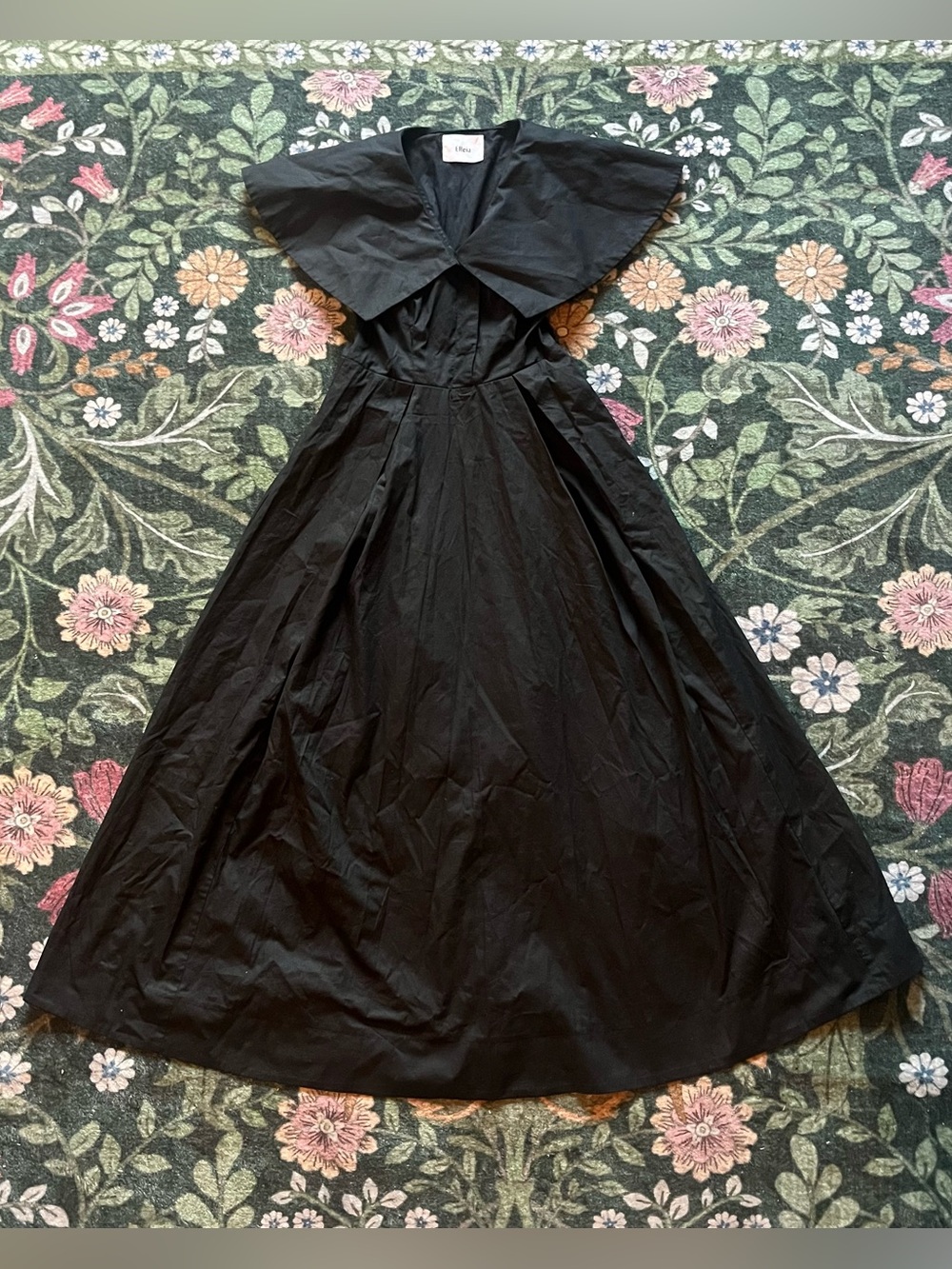 🥀 Japanese Brand - Chic Gothic Cape Dress 🥀